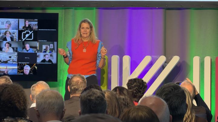 [KI-Summit] Stabilität vor Geschwindigkeit – Tine Wagenmann