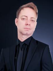 Momentum Cuts Academy