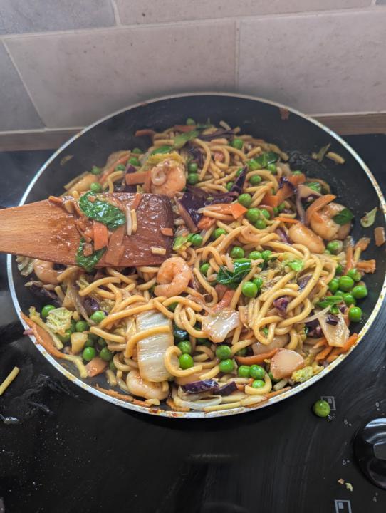 Prawn stir fry with egg noodles ready in minutes