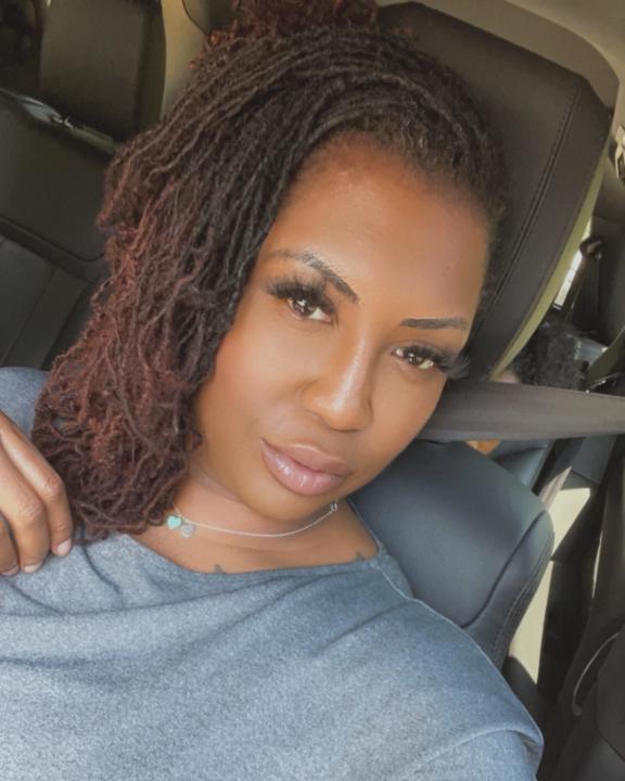 Lynyetta Banks
