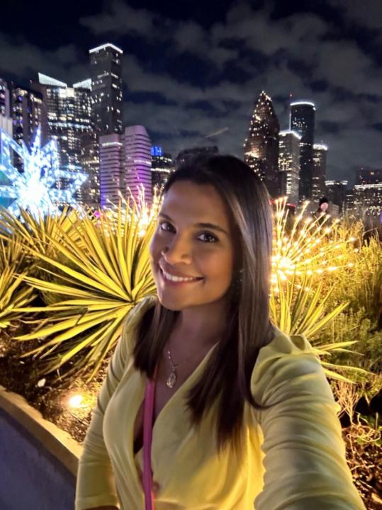 Paola Lopez