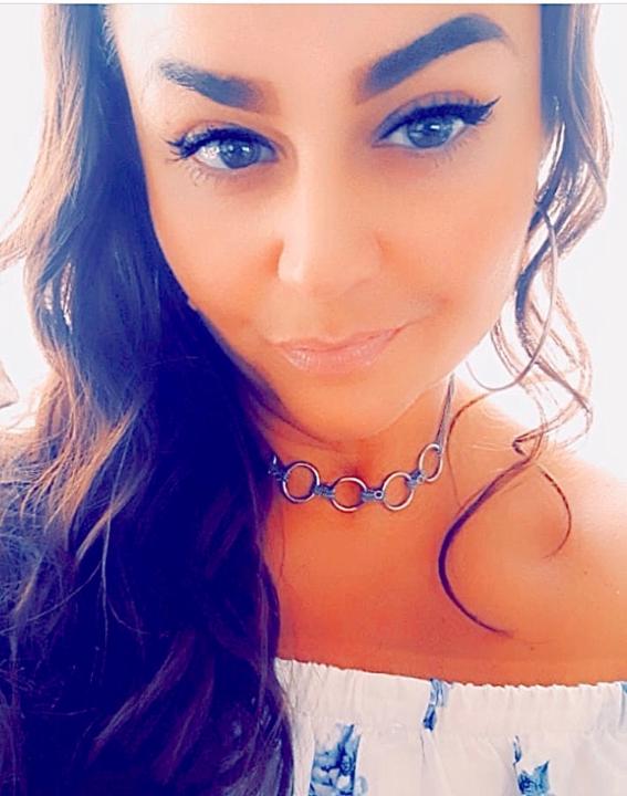 Roxanne - Mimi Auguste