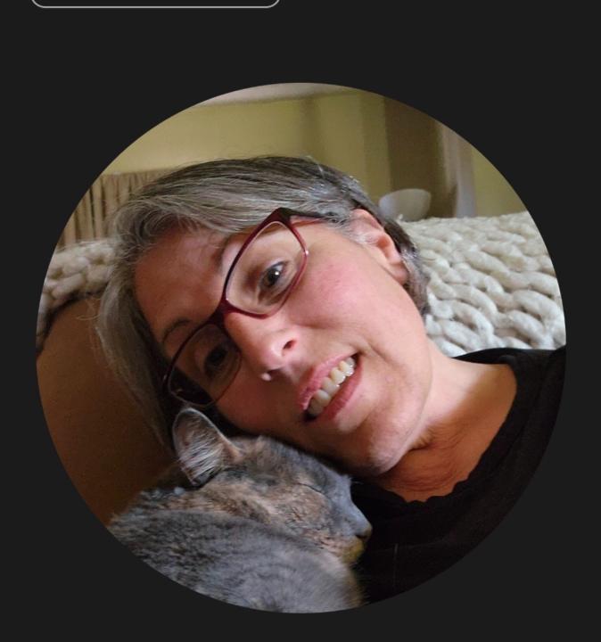 Juli Ellis-Kamenakis