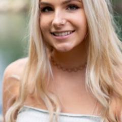 Chloe Nora