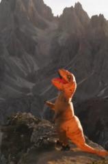 何 玟達