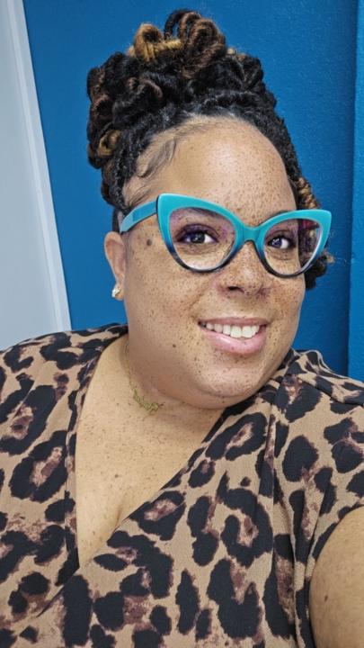 D'andra James-Thomas