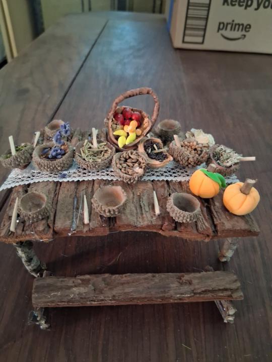 Banquet table