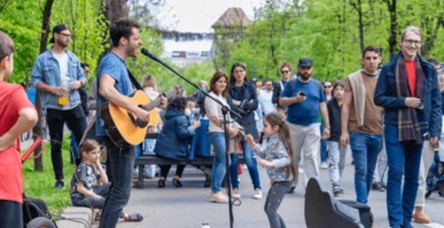 How To Find and Book Gigs