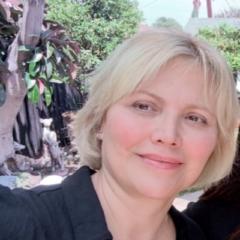 Stephanie Knights