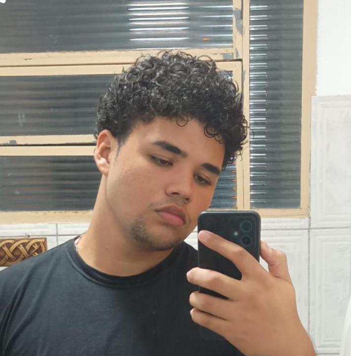 Orlando Neves