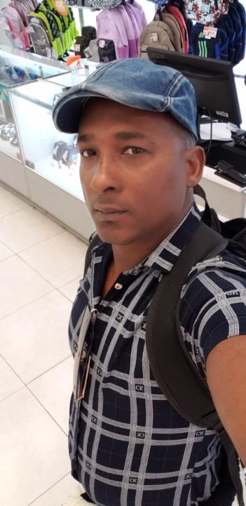 Julio cesar Telemaco león