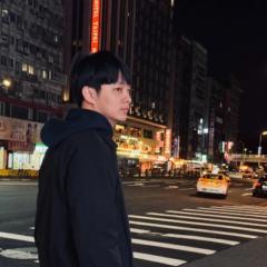 晏駒 李