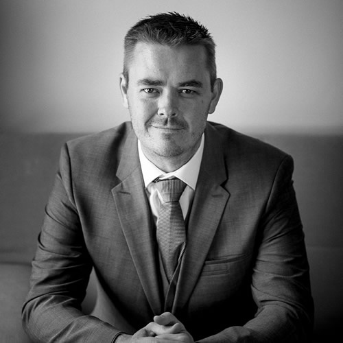 Gary James