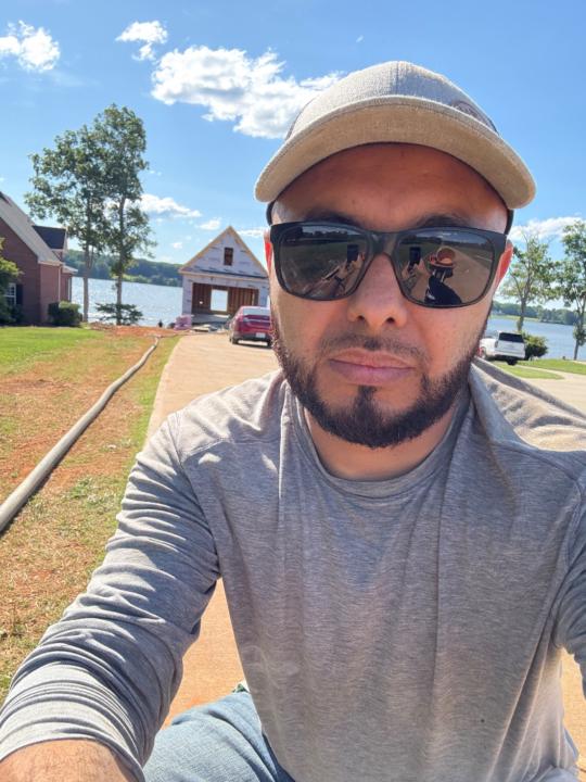 Jose L Montoya
