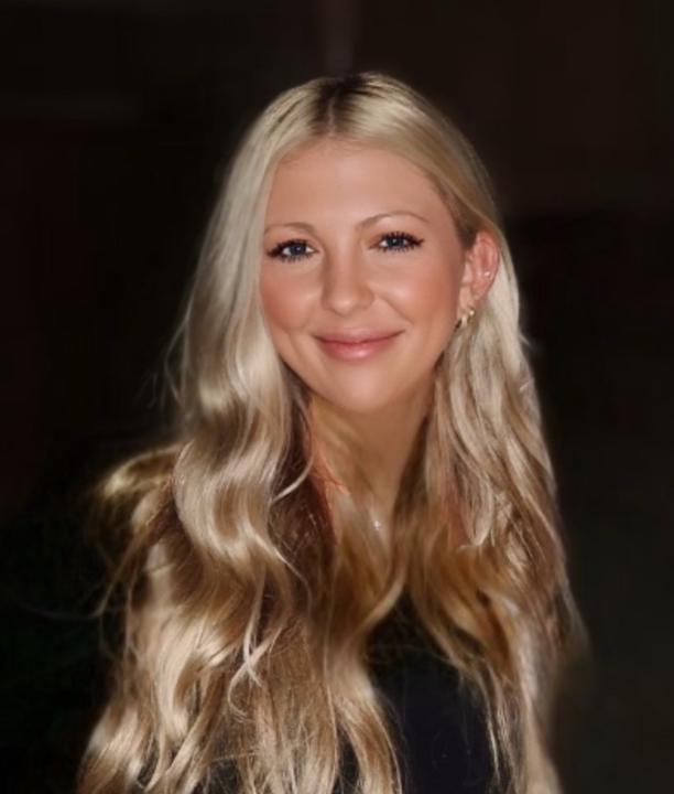Natalie Dizney
