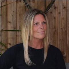 Claire Smith