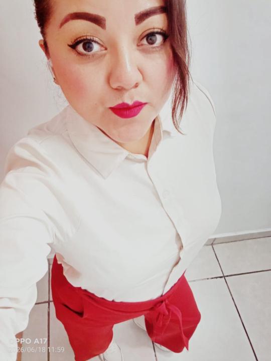 Mayra Flores
