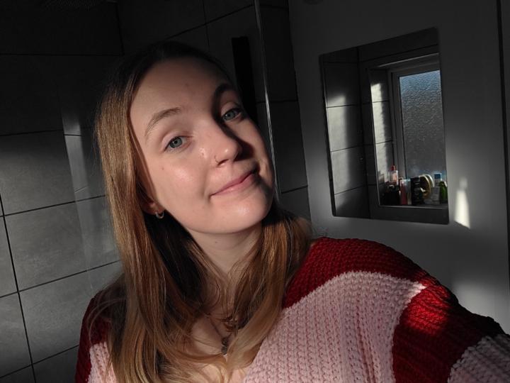 Chloe Sewell