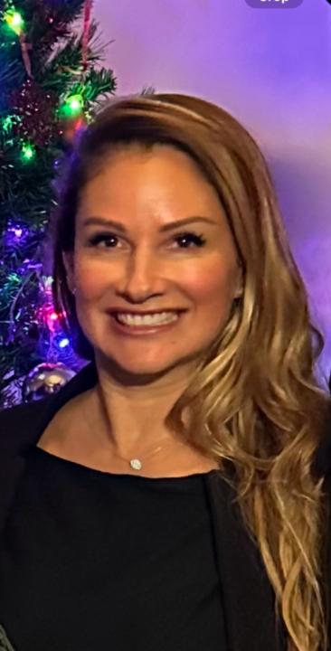 Mary J Sanchez