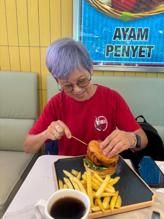 Yew Lian Lim