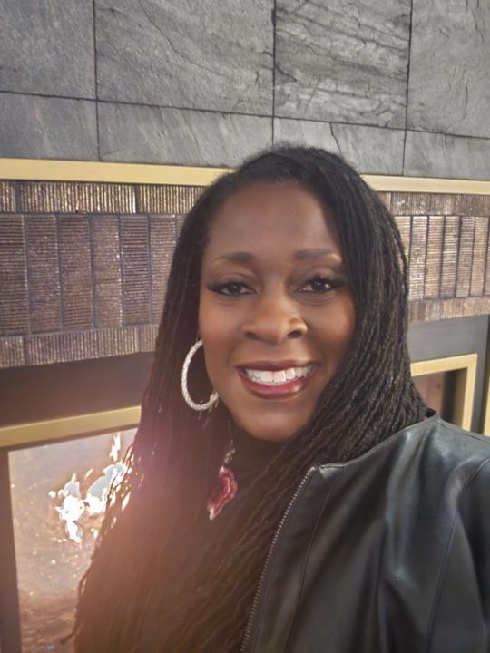 Chivaughnn, Geika Smith