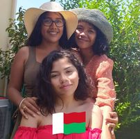 Hajatiana Claude stella