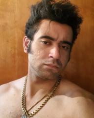 Lucas Domiciano beu
