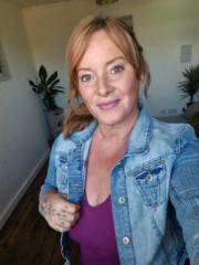 Nina Bee