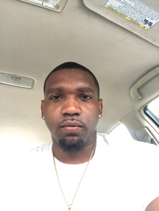 Elijah Holloman