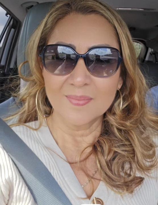 Dora Calderon