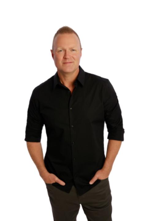Chris Holm