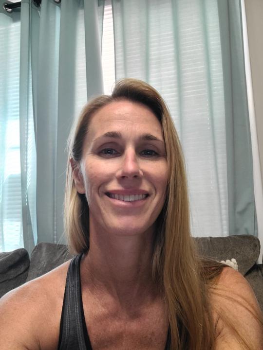 Janelle Hall