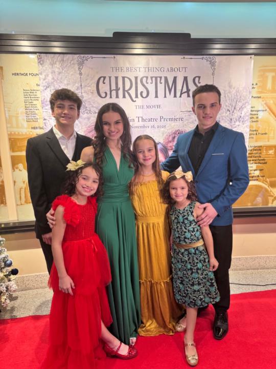 Kite Kids -EvelynShealynJacob IslaAndrewCaroline