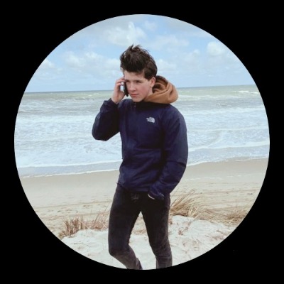 Alex Thompson