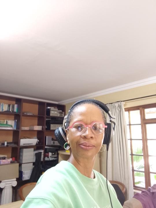 Loatile Seboni