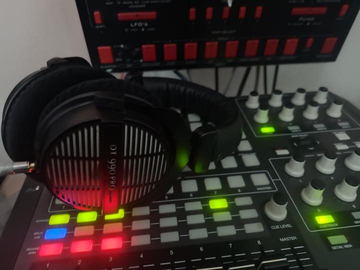 Any Ableton + launchkey or APC users?