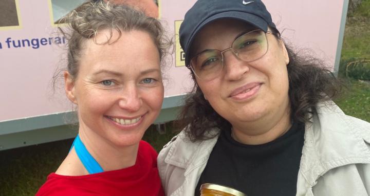 Grow a 100k/year Bee Business