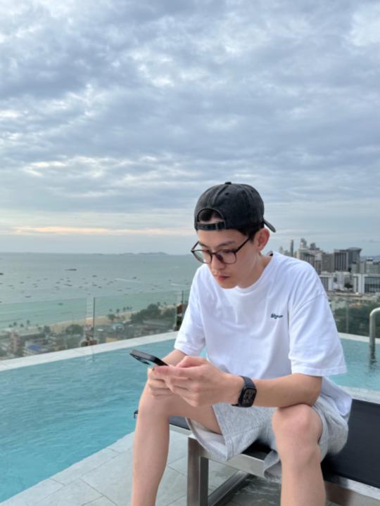 Isaacyu U