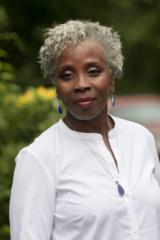 Dr Pat Barrington