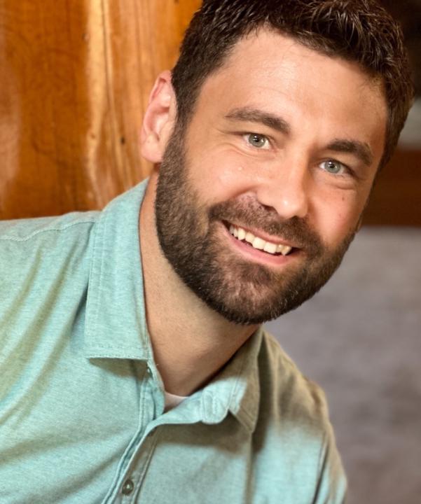 Chris Holcomb