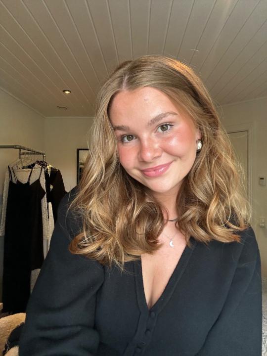 Frida Hansen