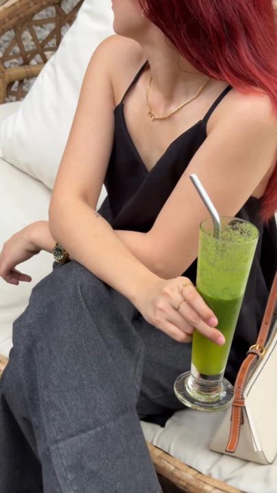Nikki W