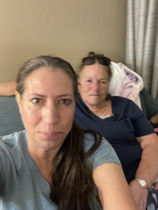 Mom 