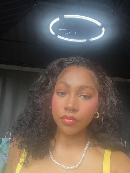 Shae J