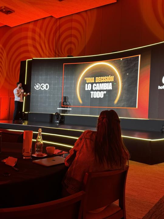 🤔Así piensa el 0.04% que está construyendo en grande: NOVA30