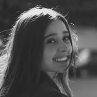 María Villamil