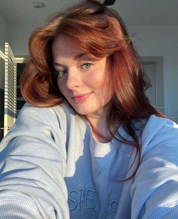 Charlotte Evelyn