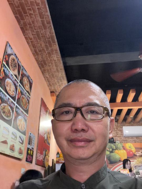 ''游 承 恩