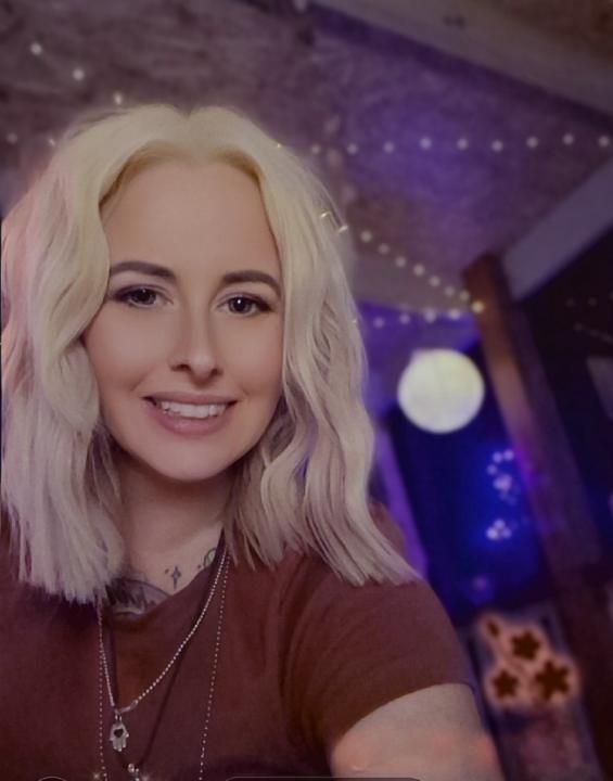 Carly Sefton