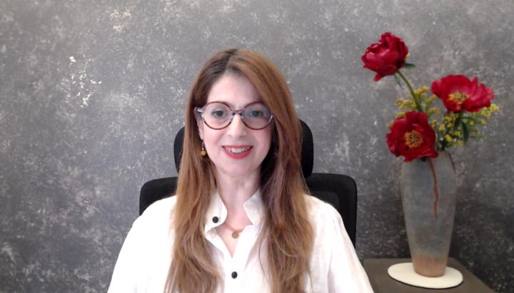 Christalla Karaisaridou